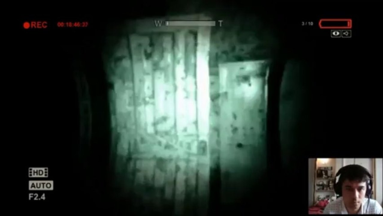 Outlast ft Tsuki-Kyoko 2/ Que la lumière soit !