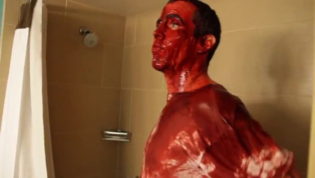 Steve-O scares people in Arizona with fake blood all on his body!!