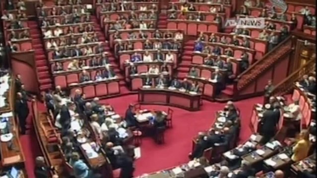 DE PIN VOTA LETTA, MINACCE E INSULTI