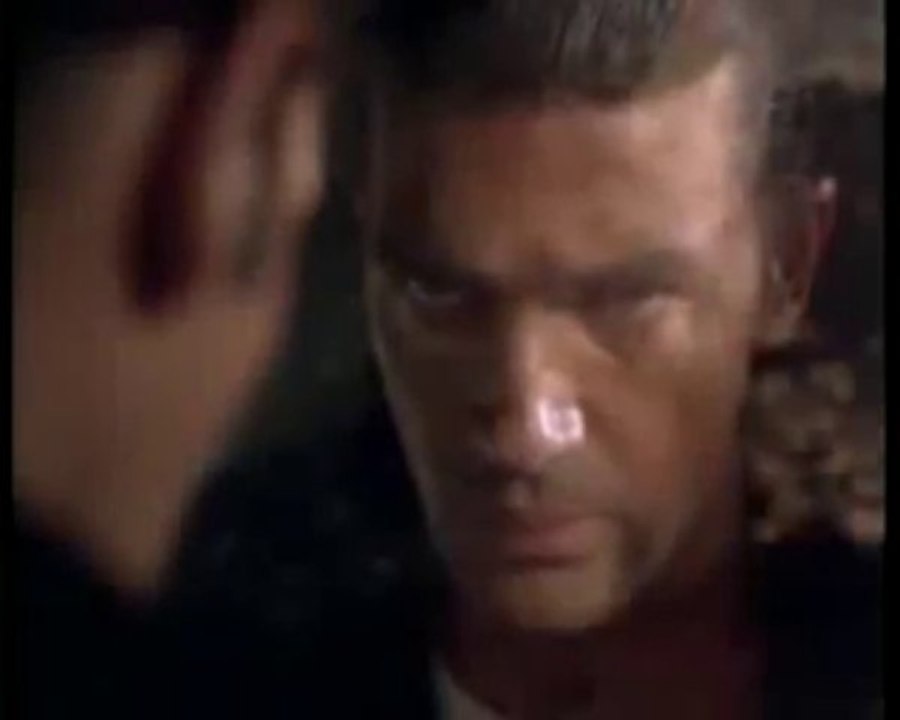 Antonio Banderas - Desperado - Canción del Mariachi (Music Video)