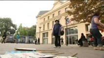 Rythmes scolaires : à Aubervilliers, les enseignants font grève