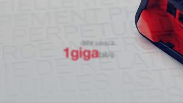 Pub Freebox Révolution 1 gigabit/s