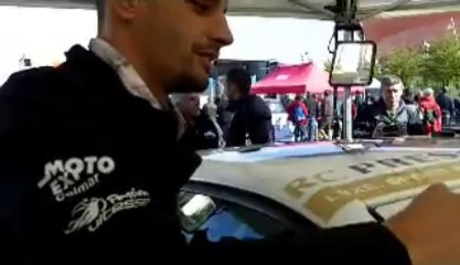 Olivier Lane assure le siglage de la voiture de Patrick Cornus