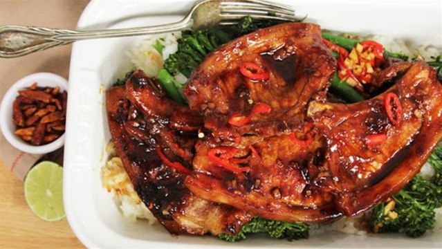 How To Make Marinated Pork Chops With Broccoli