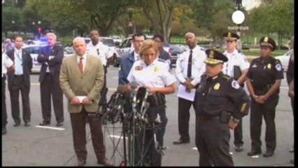 Non era armata la donna uccisa dopo aver tentato di...