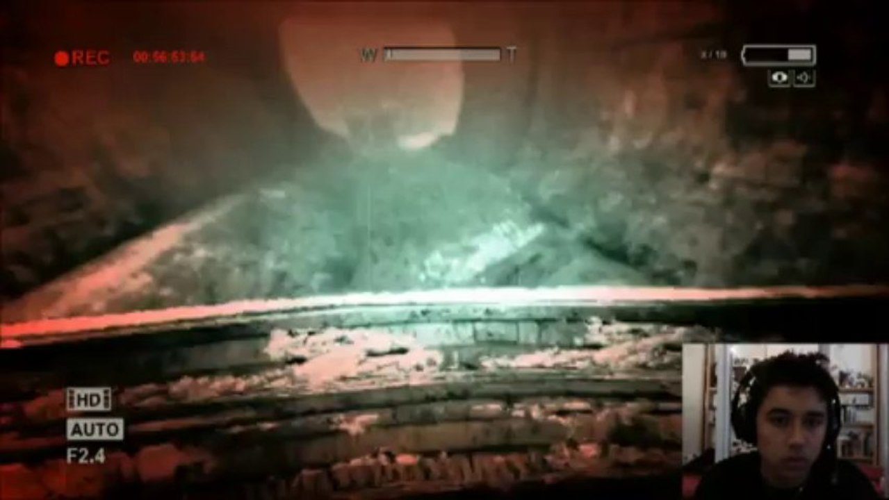 Outlast ft Tsuki-Kyoko 4/ Le stalker n'abandonne jamais !