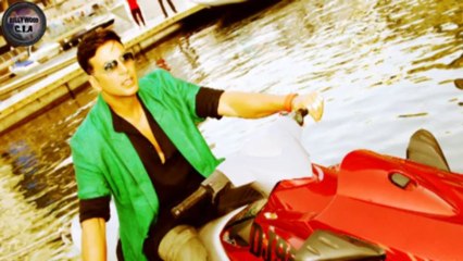 Akshay Kumar Jet Skies to Boss Press Conference