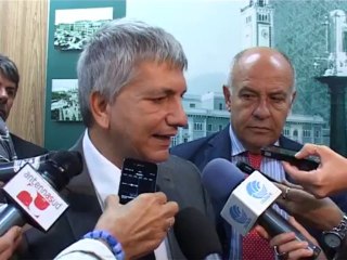TG 03.10.13 Vendola su Berlusconi: "Il monarca è caduto ma la monarchia è salva"
