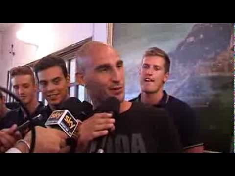 Napoli - Cannavaro alla presentazione della squadra di pallanuoto -live- (03.10.13)