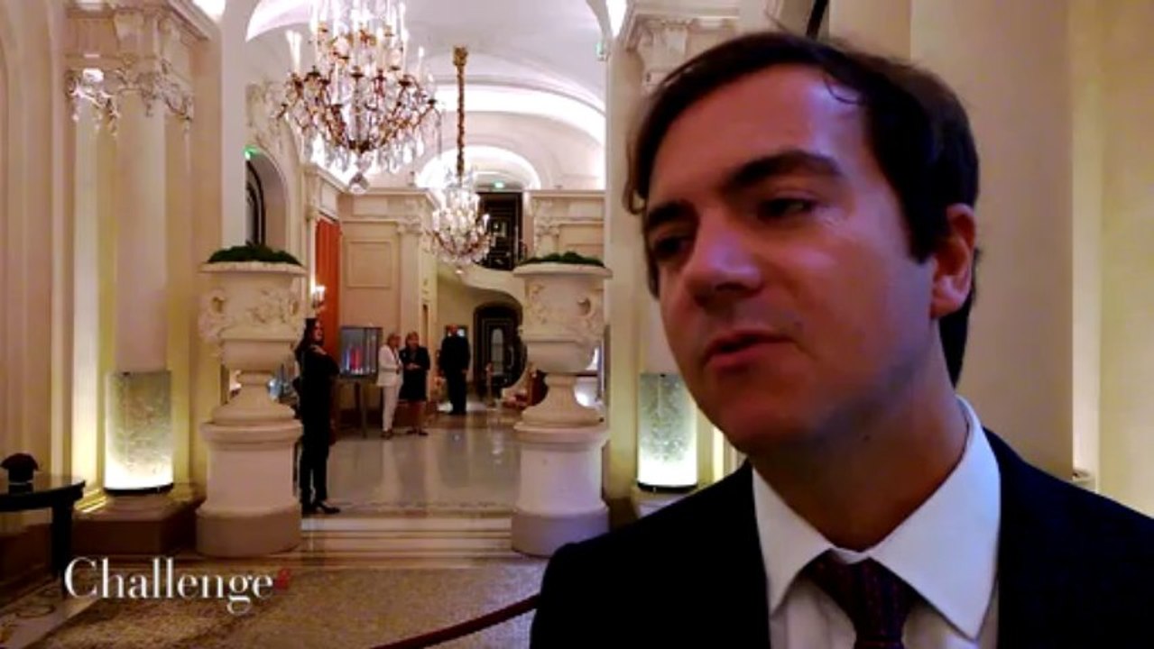 Le palace "Plaza Athénée" vend son mobilier aux enchères