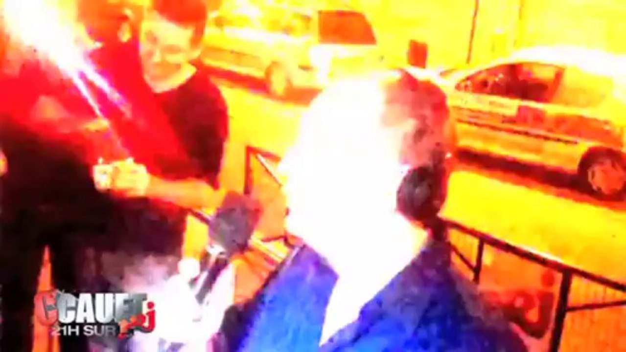 justin de chez Cauet en perroquet sur NRJ - C'Cauet sur NRJ