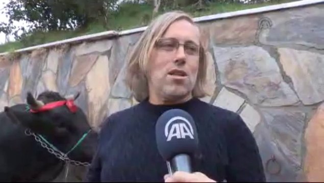 Kedi için mezar yaptırdı