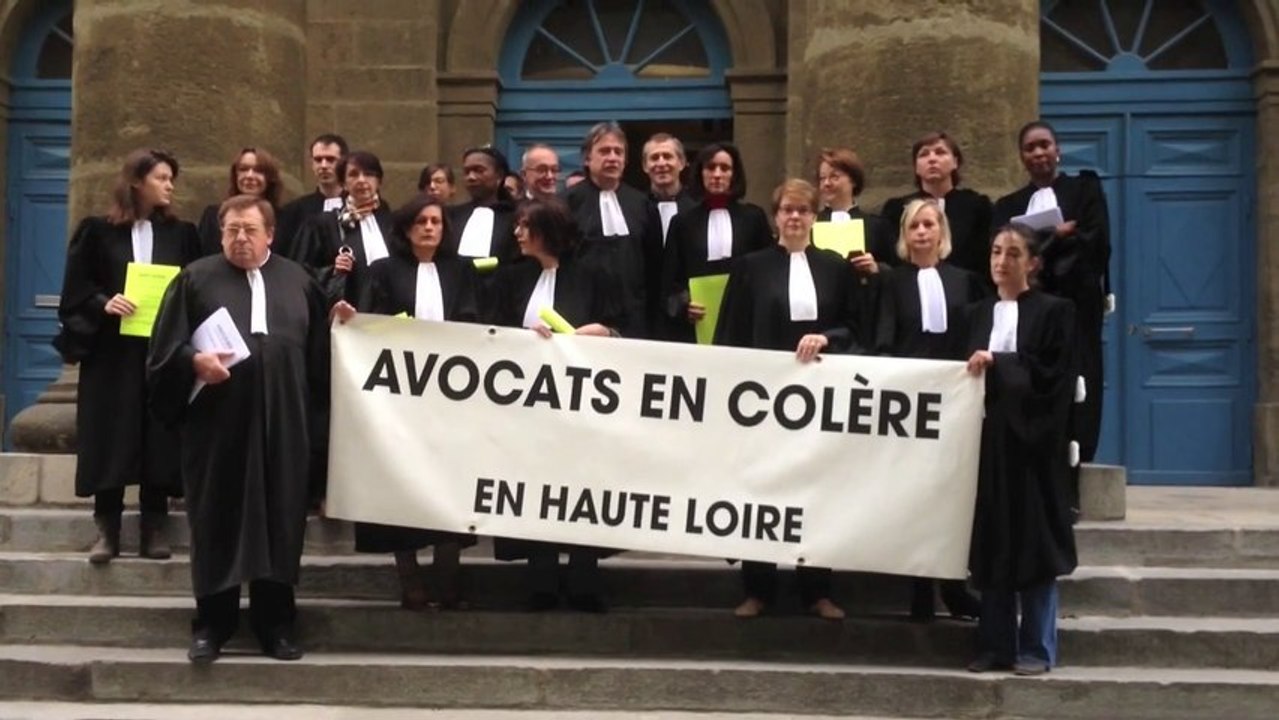 Les avocats en grève au Puy-en-Velay, vendredi 4 octobre