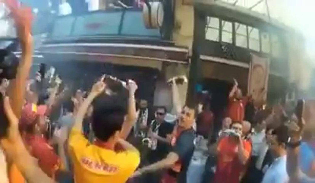 Galatasaray aşkı ve caz müzik