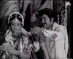 Aathangarai Arasa - SIVAPUKKAL MUKUTHI (1979)