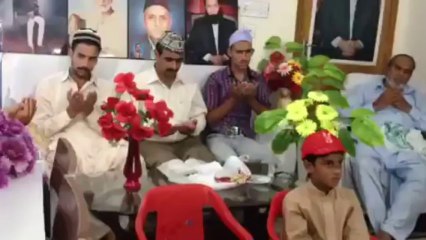 Hafiz Qari MUHAMMAD FAROOQ SIDDIQUI PRAYING 19 August 2012