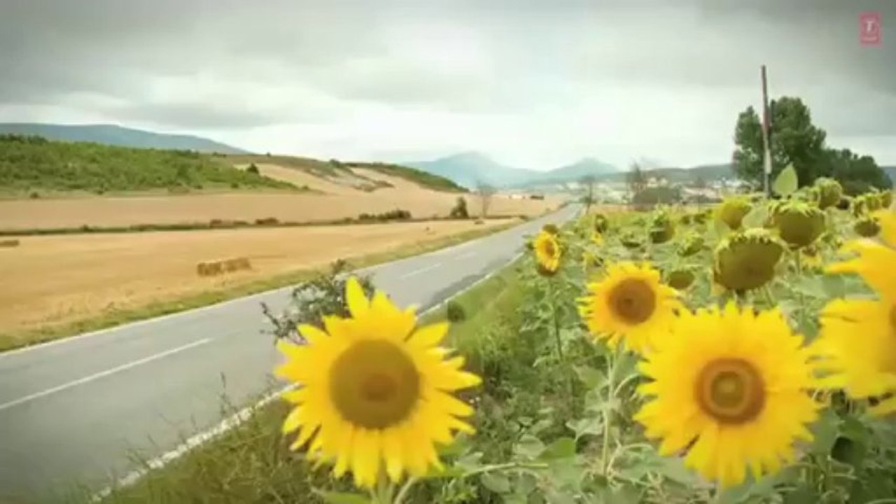 Zindagi Na Milegi Dobara Farhan Akhtar Poem -1 _ Dil Aakhir Tu Kyun Rota Hai