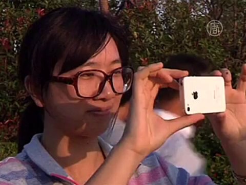 Китайский Интернет «бурлит» из-за башни-рыбы