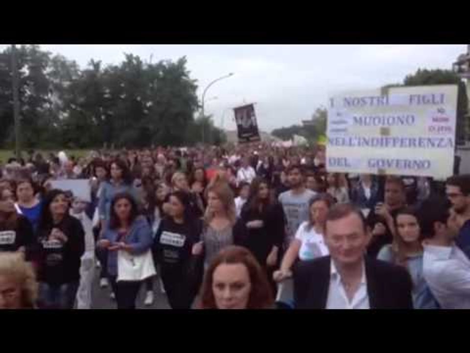 Caivano (NA) - Terra dei Fuochi "Marcia per la vita" -3- (04.10.13)
