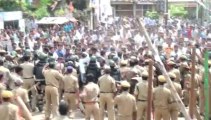 Telangana turmoil: Jagan begins indefinite fast