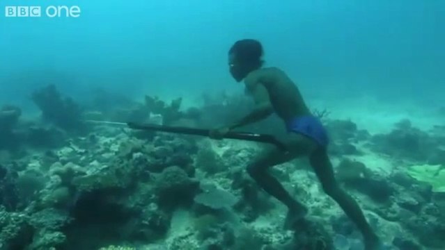 Il pêche en eaux profondes sans oxygène