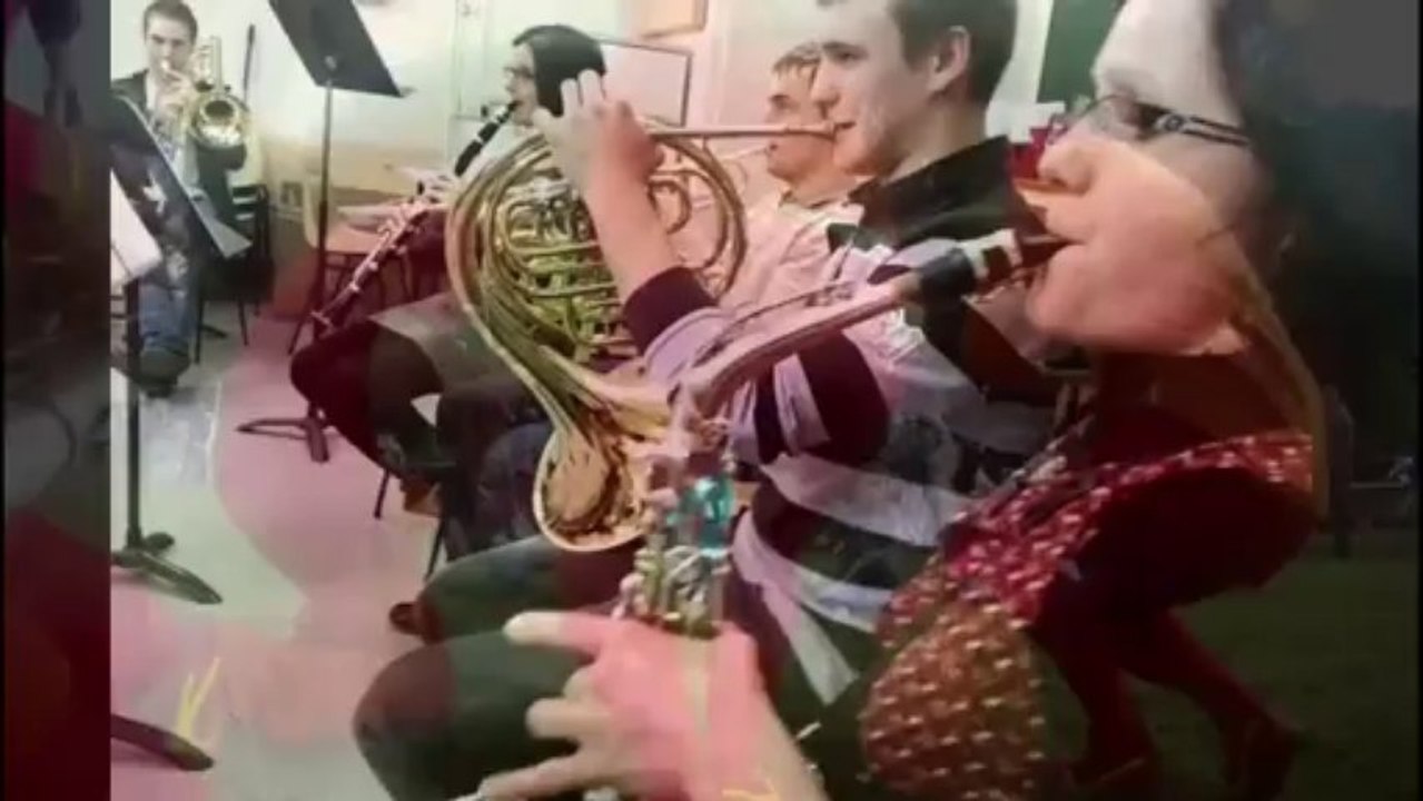 Clip Cécile à poil HD