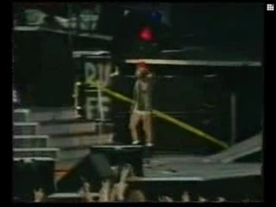 Guns n Roses Civil war live