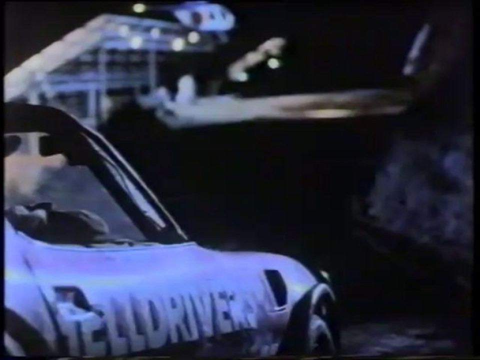 Shaker Run (1985) Night action