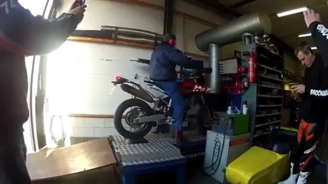 Supermoto Zuid-Holland @ KMS motoren testbank