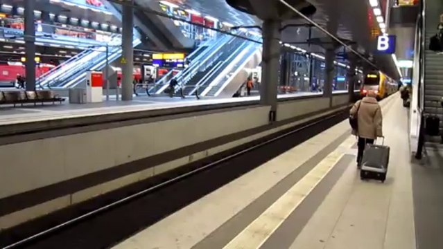Берлин. Центральный вокзал.