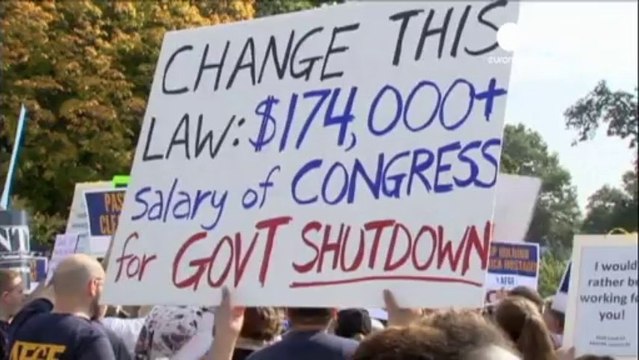 EEUU: Los funcionarios cobrarán sus sueldos de manera...