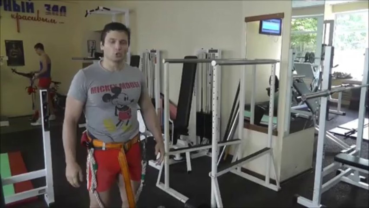 Отжимания на брусьях с весом (отягощением) 60 кг