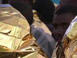 7 jours BFM: Après le naufrage meurtrier, Grand Reportage à Lampedusa - 05/10
