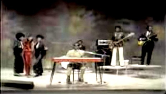 STEVIE WONDER _ SIGNED SEALED DELIVERED I´M YOURS LYRICS VIDEO CLIP