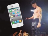 Justin Bieber stuffs fan's phone down pants