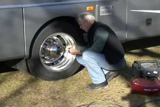 RV Product Spotlight: Digital Tire Gauge presented by RV Education 101®