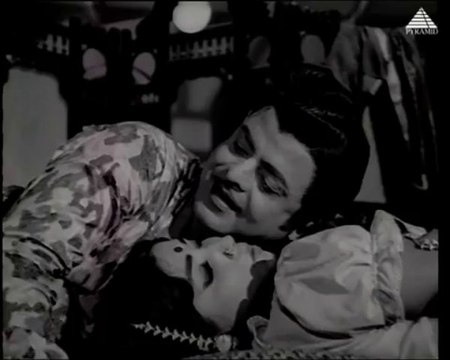 Kaathoduthaan Naan - VELLI VIZHA (1972)