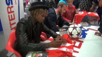 "Θρυλικές" στιγμές στην INTERSPORT - Μπονγκ & Παπάζογλου στο River West