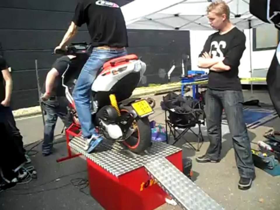 SR50R DR70 rpm  op testbank bij SBO Etten-Leur 2011