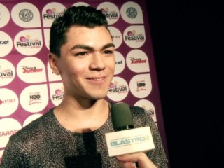 Adam Irigoyen - Encantando colegialas