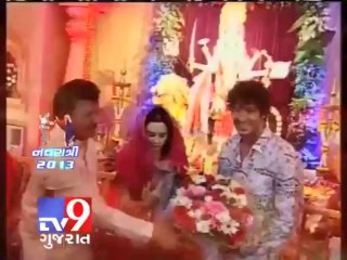 Watch Bollywood celebrities swaying on Garba raas - Tv9 Gujarat