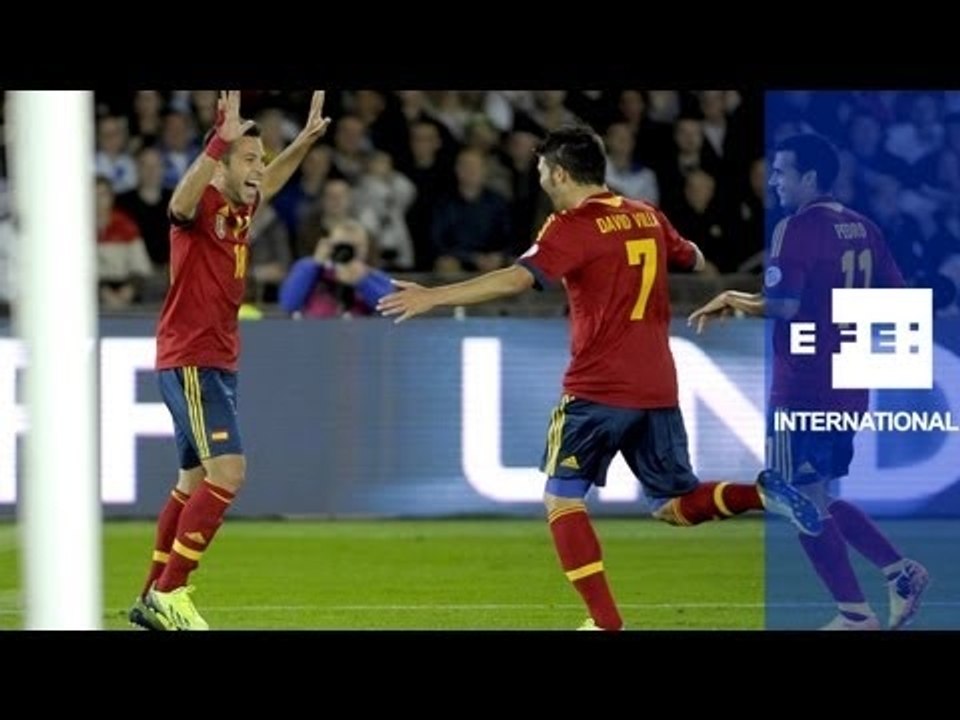La Roja a step closer to World Cup repeat