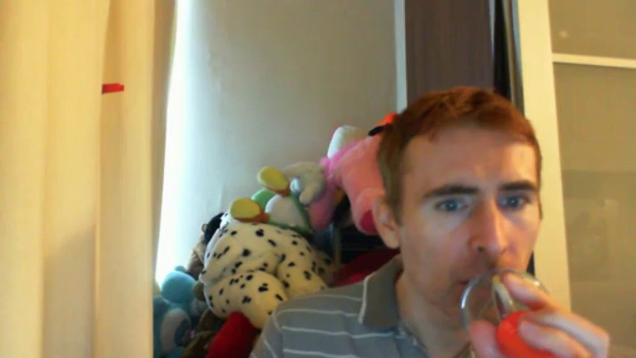 Wiwi égratigne "the gambler" de Kenny Rogers