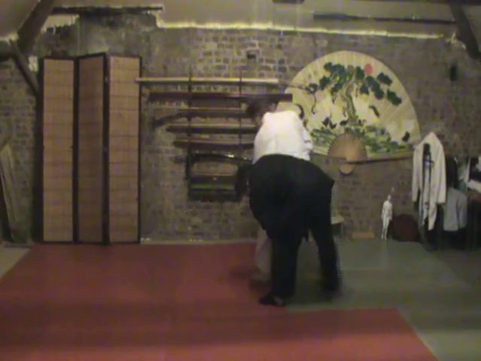 Shizentai ryo mune dori : waki gatame (forme 1)