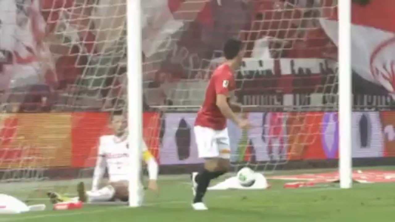 J-league: urawa reds meister-traum lebt weiter