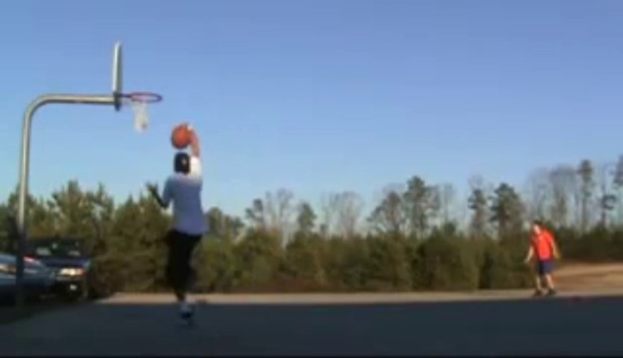 VertFreak 101 Dunk Team Flight Intro: Crazy Double Windmill Variations