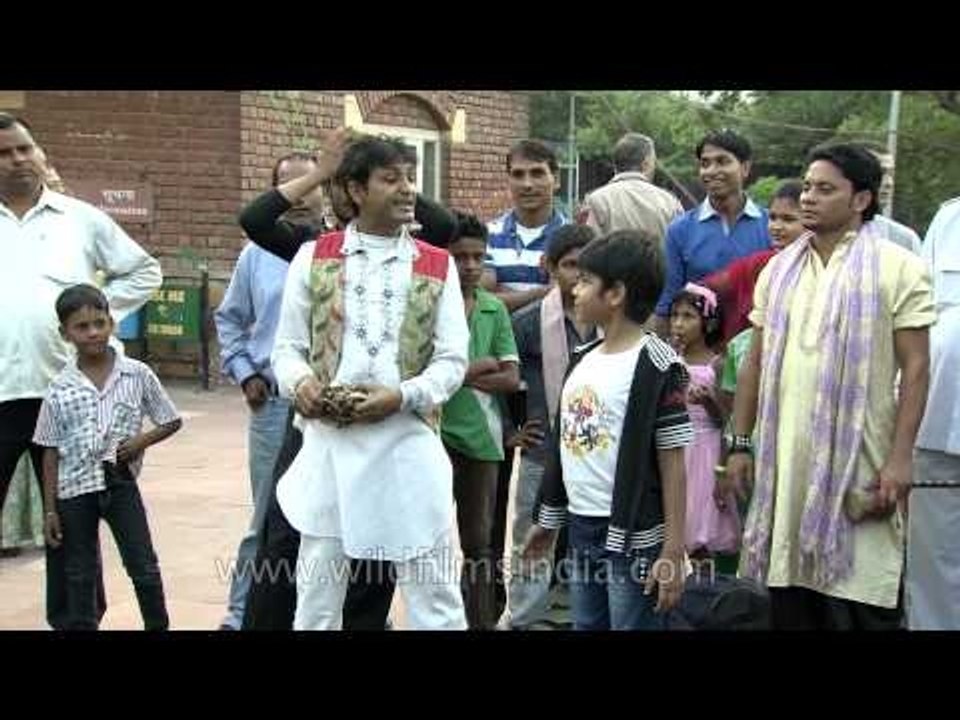 Street Magic : At Dilli Haat