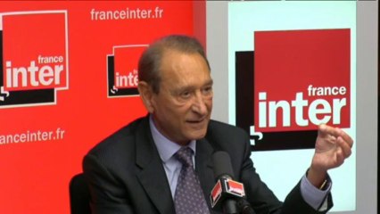 Bertrand Delanoë répond aux questions des auditeurs