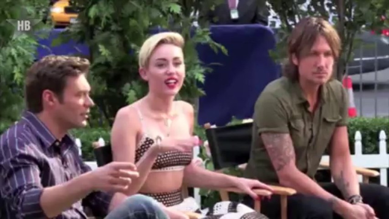 Miley Cyrus -- We Did Stop Live At SNL 2013 - Parody of We Can't Stop -- Saturday Night Live