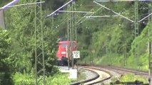 Züge bei Kestert am Rhein, BEG V221, 151, 2x 152, 185, 145, 2x 101, 2x 143, 2x 428